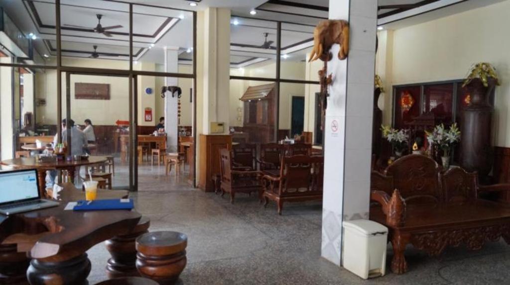 Lankham Hotel Pakse Extérieur photo
