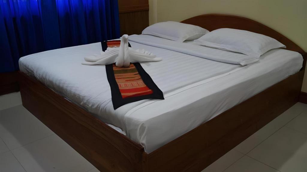 Lankham Hotel Pakse Extérieur photo