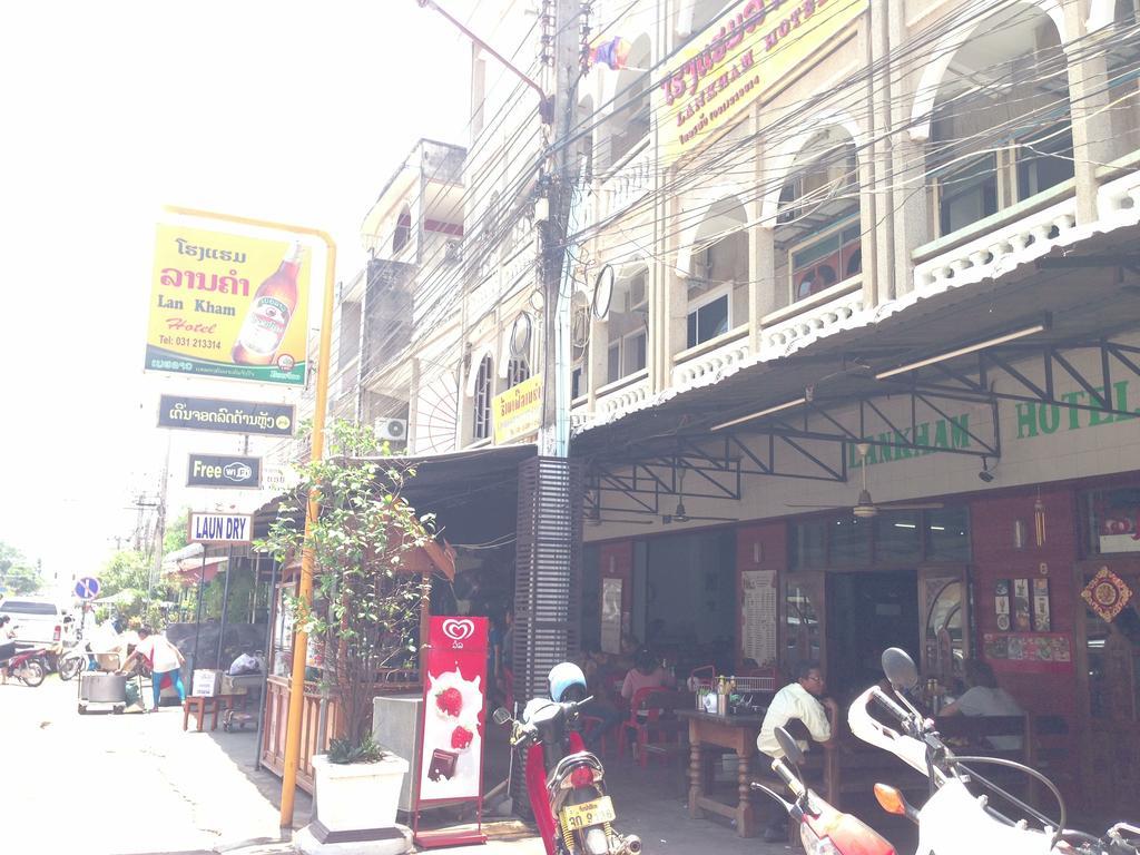 Lankham Hotel Pakse Extérieur photo