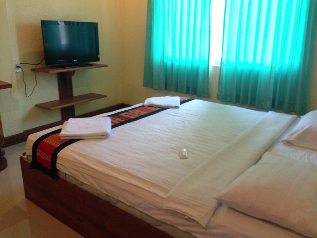 Lankham Hotel Pakse Extérieur photo