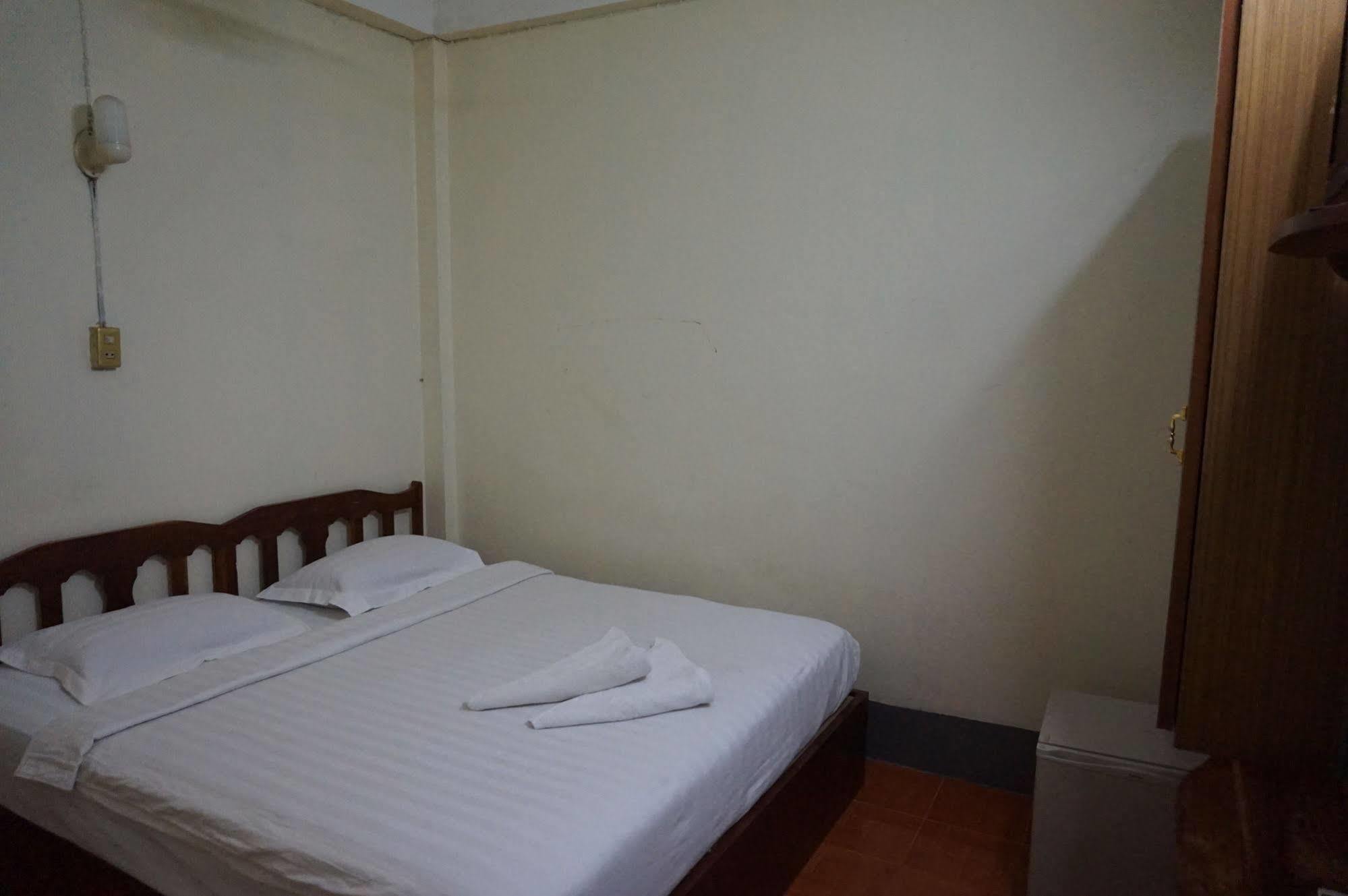 Lankham Hotel Pakse Extérieur photo